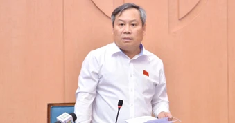 Chủ tịch Hà Nội nói về chính sách hỗ trợ người dân chuyển đổi xe máy xăng