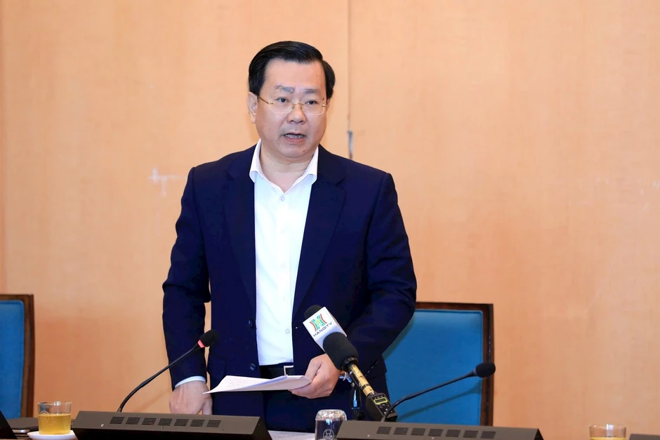 Chủ tịch Hà Nội: Xử nghiêm hành vi găm hàng, tích trữ xăng dầu để trục lợi Chủ tịch Hà Nội: Xử nghiêm hành vi găm hàng, tích trữ xăng dầu để trục lợi