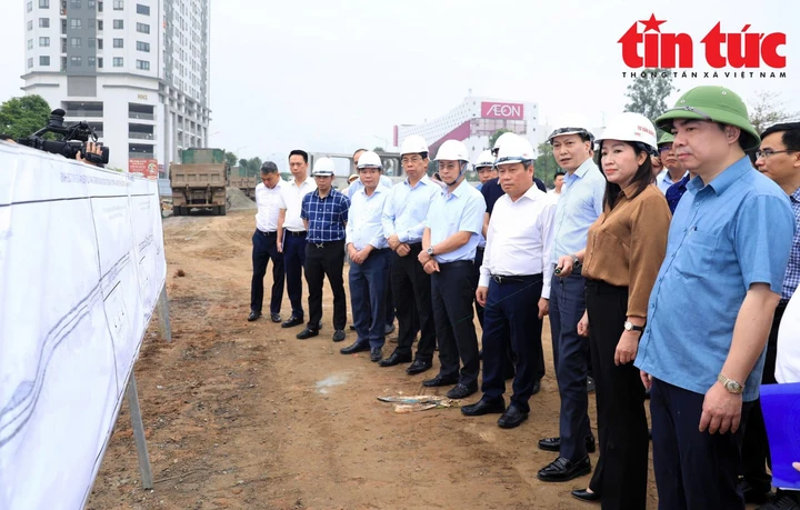 Chủ tịch Hà Nội yêu cầu hoàn tất giải phóng mặt bằng Quốc lộ 21B trong tháng 6 Chủ tịch Hà Nội yêu cầu hoàn tất giải phóng mặt bằng Quốc lộ 21B trong tháng 6
