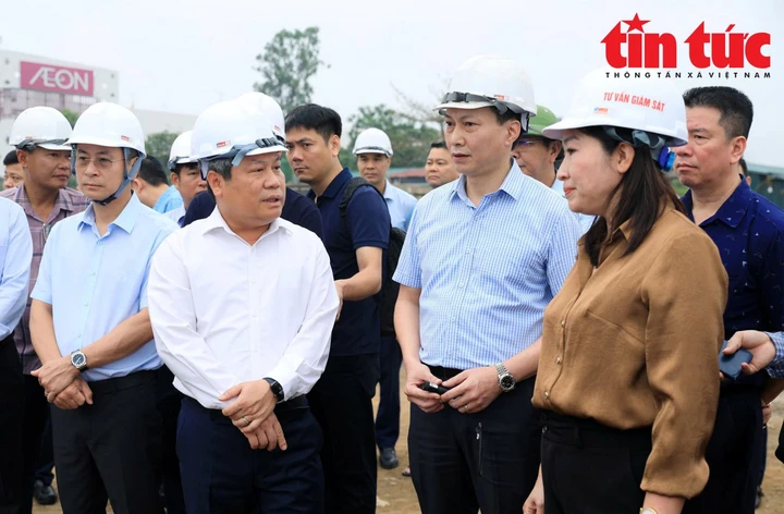 Chủ tịch Hà Nội yêu cầu hoàn tất giải phóng mặt bằng Quốc lộ 21B trong tháng 6 Chủ tịch Hà Nội yêu cầu hoàn tất giải phóng mặt bằng Quốc lộ 21B trong tháng 6