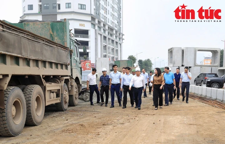 Chủ tịch Hà Nội yêu cầu hoàn tất giải phóng mặt bằng Quốc lộ 21B trong tháng 6 Chủ tịch Hà Nội yêu cầu hoàn tất giải phóng mặt bằng Quốc lộ 21B trong tháng 6