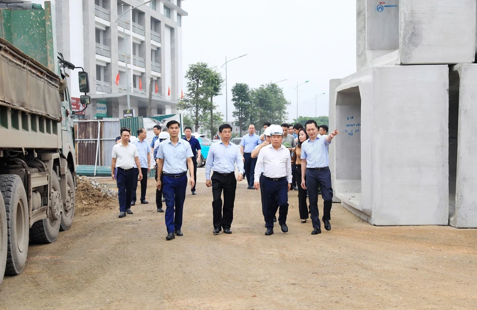Chủ tịch Hà Nội yêu cầu làm nhanh dự án mở rộng đường 70, quốc lộ 21B Chủ tịch Hà Nội yêu cầu làm nhanh dự án mở rộng đường 70, quốc lộ 21B