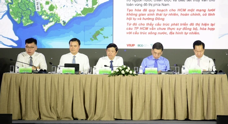 Chủ tịch HĐND TP.HCM Võ Văn Minh: Quy hoạch tổng thể phát triển TP.HCM nhanh, bền vững 100 năm