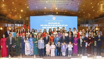 Chủ tịch Quốc hội gặp gỡ cộng đồng người Việt Nam tại Thổ Nhĩ Kỳ