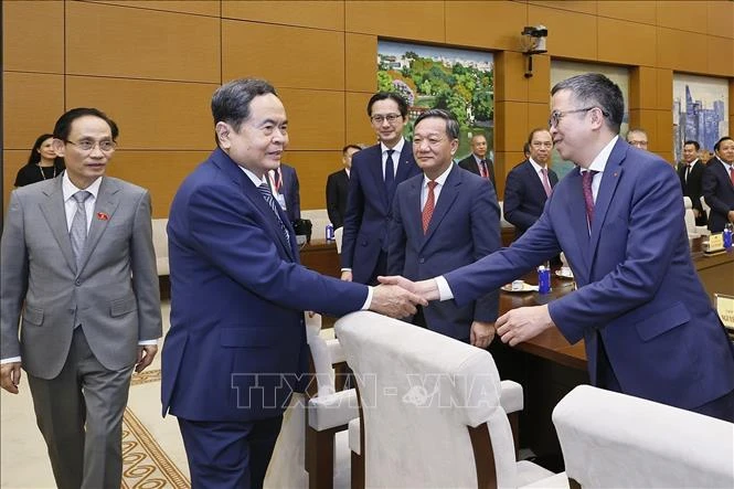 Chủ tịch Quốc hội gặp mặt các đại sứ, trưởng cơ quan đại diện ngoại giao Việt Nam ở nước ngoài Chủ tịch Quốc hội gặp mặt các đại sứ, trưởng cơ quan đại diện ngoại giao Việt Nam ở nước ngoài