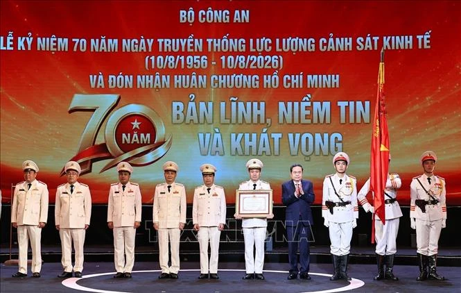 Chủ tịch Quốc hội: Khẳng định vai trò nòng cốt trong đấu tranh phòng, chống tham nhũng, tội phạm kinh tế Chủ tịch Quốc hội: Khẳng định vai trò nòng cốt trong đấu tranh phòng, chống tham nhũng, tội phạm kinh tế