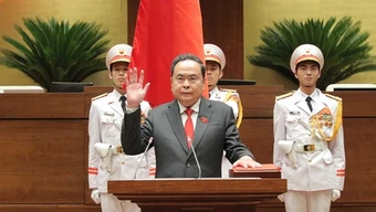 Chủ tịch Quốc hội khoá XVI tuyên thệ nhậm chức