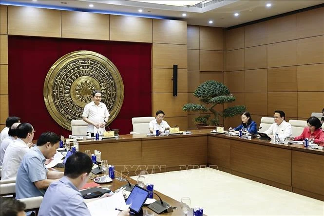 Chủ tịch Quốc hội làm việc với Thường trực Ủy ban Dân nguyện và Giám sát của Quốc hội