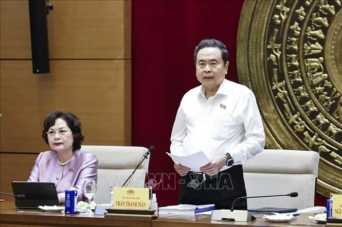 Chủ tịch Quốc hội làm việc với Thường trực Uỷ ban Kinh tế và Tài chính Chủ tịch Quốc hội làm việc với Thường trực Uỷ ban Kinh tế và Tài chính