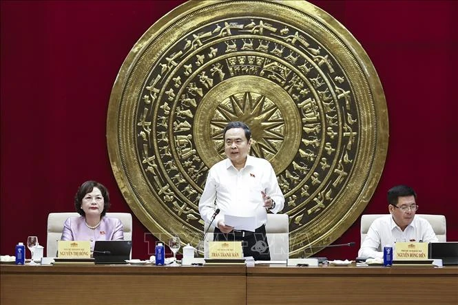 Chủ tịch Quốc hội làm việc với Thường trực Uỷ ban Kinh tế và Tài chính Chủ tịch Quốc hội làm việc với Thường trực Uỷ ban Kinh tế và Tài chính