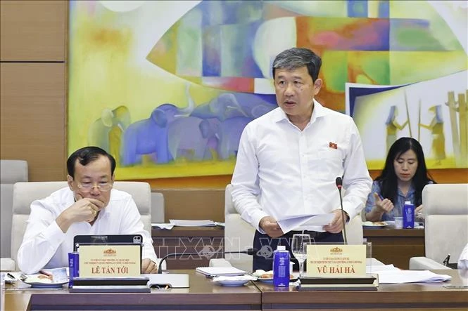 Chủ tịch Quốc hội làm việc với Thường trực Ủy ban Quốc phòng, An ninh và Đối ngoại của Quốc hội Chủ tịch Quốc hội làm việc với Thường trực Ủy ban Quốc phòng, An ninh và Đối ngoại của Quốc hội