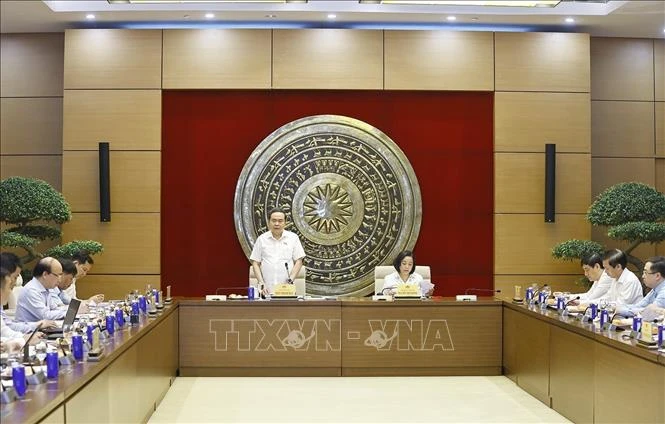 Chủ tịch Quốc hội làm việc với Thường trực Ủy ban Văn hóa và Xã hội của Quốc hội Chủ tịch Quốc hội làm việc với Thường trực Ủy ban Văn hóa và Xã hội của Quốc hội