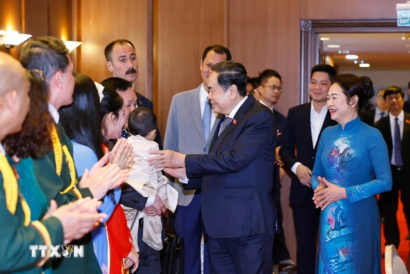 Chủ tịch Quốc hội thông tin những chính sách mới hỗ trợ kiều bào tại Thổ Nhĩ Kỳ Chủ tịch Quốc hội thông tin những chính sách mới hỗ trợ kiều bào tại Thổ Nhĩ Kỳ