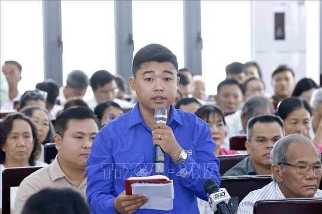 Chủ tịch Quốc hội tiếp xúc cử tri Thành phố Hồ Chí Minh Chủ tịch Quốc hội tiếp xúc cử tri Thành phố Hồ Chí Minh
