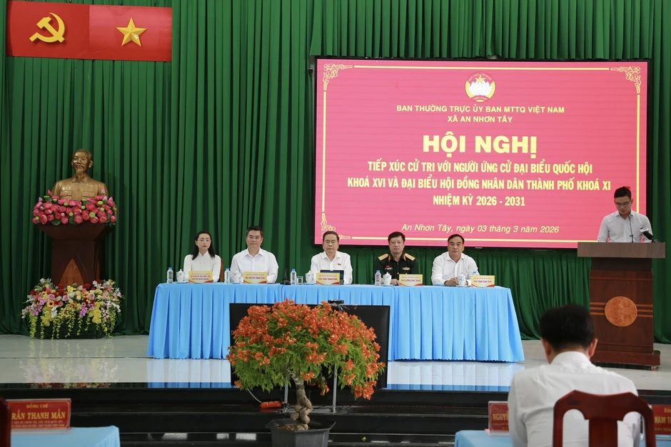 Chủ tịch Quốc hội Trần Thanh Mẫn: Đổi mới tư duy pháp luật, gỡ vướng để phát triển Chủ tịch Quốc hội Trần Thanh Mẫn: Đổi mới tư duy pháp luật, gỡ vướng để phát triển
