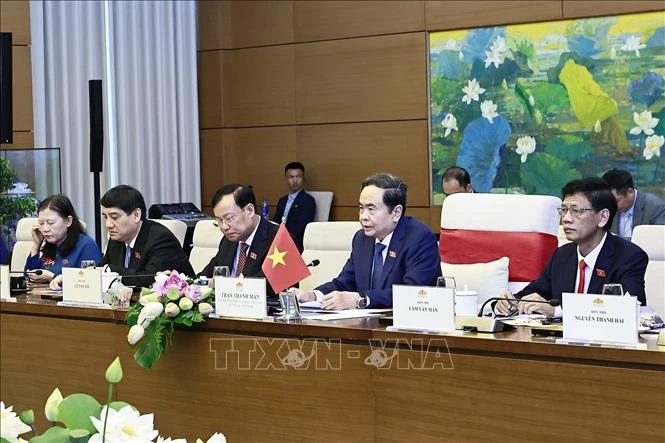 Chủ tịch Quốc hội Trần Thanh Mẫn đón và hội đàm với Chủ tịch Quốc hội Campuchia Chủ tịch Quốc hội Trần Thanh Mẫn đón và hội đàm với Chủ tịch Quốc hội Campuchia