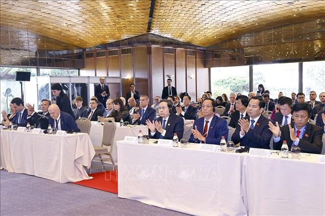 Chủ tịch Quốc hội Trần Thanh Mẫn dự Tọa đàm chính sách thúc đẩy hợp tác Việt Nam - Thổ Nhĩ Kỳ Chủ tịch Quốc hội Trần Thanh Mẫn dự Tọa đàm chính sách thúc đẩy hợp tác Việt Nam - Thổ Nhĩ Kỳ