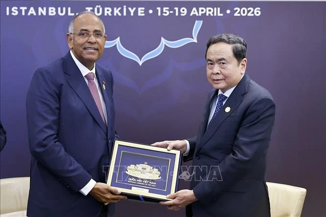 Chủ tịch Quốc hội Trần Thanh Mẫn gặp Chủ tịch Quốc hội Côte d'Ivoire Chủ tịch Quốc hội Trần Thanh Mẫn gặp Chủ tịch Quốc hội Côte d'Ivoire