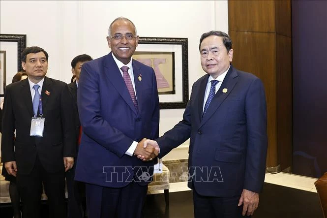Chủ tịch Quốc hội Trần Thanh Mẫn gặp Chủ tịch Quốc hội Côte d'Ivoire Chủ tịch Quốc hội Trần Thanh Mẫn gặp Chủ tịch Quốc hội Côte d'Ivoire