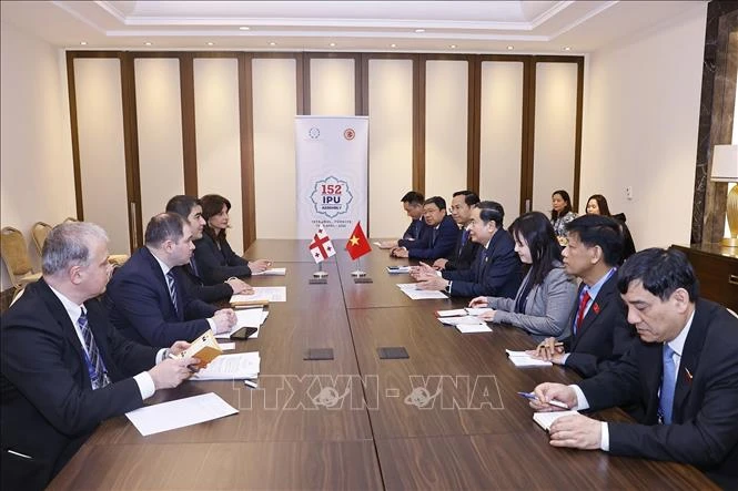 Chủ tịch Quốc hội Trần Thanh Mẫn gặp Chủ tịch Quốc hội Georgia Chủ tịch Quốc hội Trần Thanh Mẫn gặp Chủ tịch Quốc hội Georgia