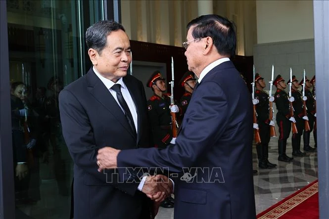 Chủ tịch Quốc hội Trần Thanh Mẫn hội kiến Tổng Bí thư, Chủ tịch nước Lào Chủ tịch Quốc hội Trần Thanh Mẫn hội kiến Tổng Bí thư, Chủ tịch nước Lào
