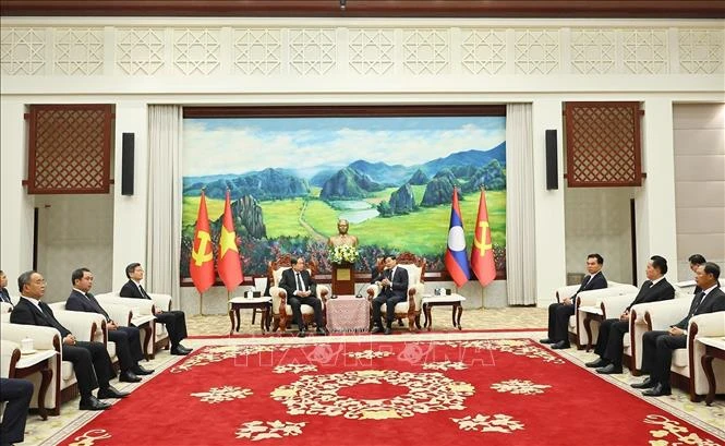 Chủ tịch Quốc hội Trần Thanh Mẫn hội kiến Tổng Bí thư, Chủ tịch nước Lào Chủ tịch Quốc hội Trần Thanh Mẫn hội kiến Tổng Bí thư, Chủ tịch nước Lào