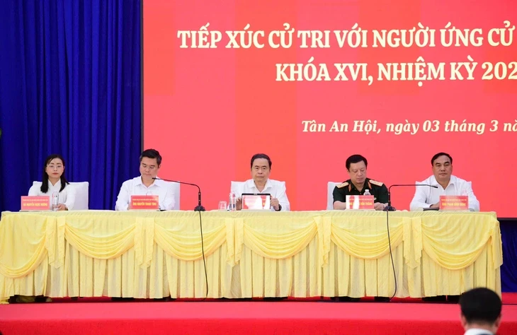 Chủ tịch Quốc hội Trần Thanh Mẫn: Không để chính sách thuế khoán trở thành rào cản cho hộ kinh doanh Chủ tịch Quốc hội Trần Thanh Mẫn: Không để chính sách thuế khoán trở thành rào cản cho hộ kinh doanh