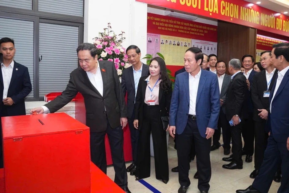 Chủ tịch Quốc hội Trần Thanh Mẫn kiểm tra công tác bầu cử Hải Phòng 2026 Chủ tịch Quốc hội Trần Thanh Mẫn kiểm tra công tác bầu cử Hải Phòng 2026