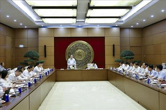 Chủ tịch Quốc hội Trần Thanh Mẫn làm việc với Thường trực Ủy ban Quốc phòng, An ninh ninh và Đối ngoại