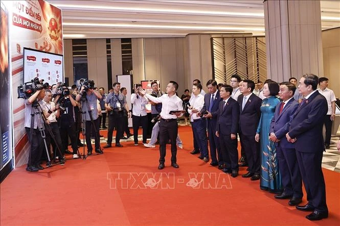 Chủ tịch Quốc hội Trần Thanh Mẫn: Sự hài lòng của người dân là thước đo hoạt động của HĐND các cấp Chủ tịch Quốc hội Trần Thanh Mẫn: Sự hài lòng của người dân là thước đo hoạt động của HĐND các cấp