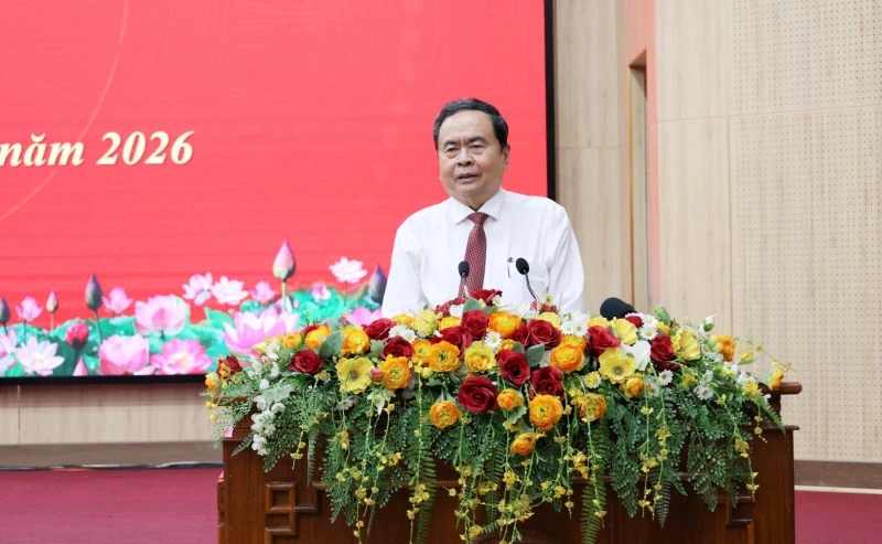 Chủ tịch Quốc hội Trần Thanh Mẫn thăm, tặng quà gia đình chính sách, công nhân, người lao động tỉnh An Giang Chủ tịch Quốc hội Trần Thanh Mẫn thăm, tặng quà gia đình chính sách, công nhân, người lao động tỉnh An Giang