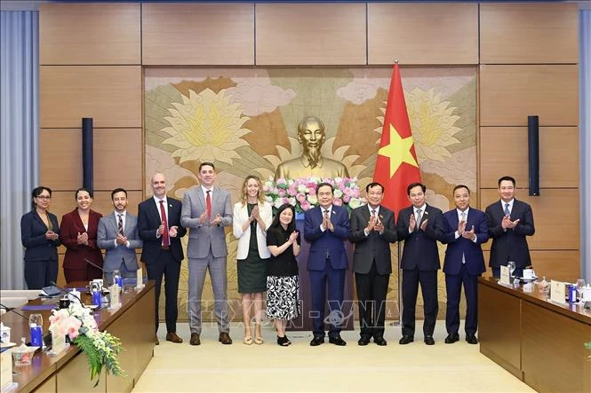 Chủ tịch Quốc hội Trần Thanh Mẫn tiếp Đại sứ Hoa Kỳ Chủ tịch Quốc hội Trần Thanh Mẫn tiếp Đại sứ Hoa Kỳ