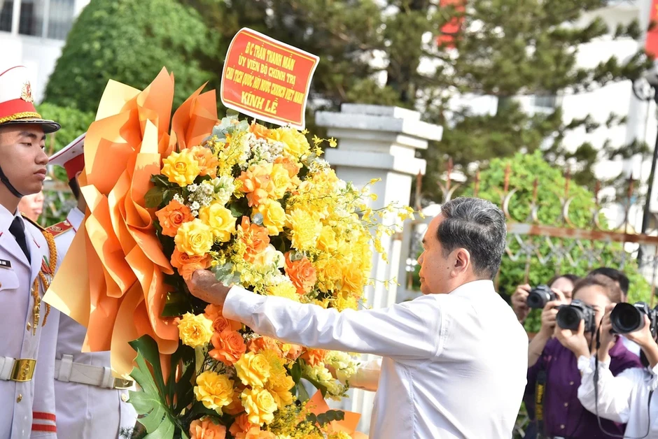 Chủ tịch Quốc hội Trần Thanh Mẫn tiếp xúc cử tri tại TP.HCM