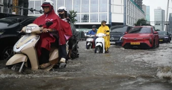 Chuyên gia chỉ ra căn nguyên khiến TP.HCM cứ mưa lớn là ngập