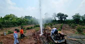 Chuyên gia lý giải nguyên nhân giếng phun cột khí và nước như vòi rồng