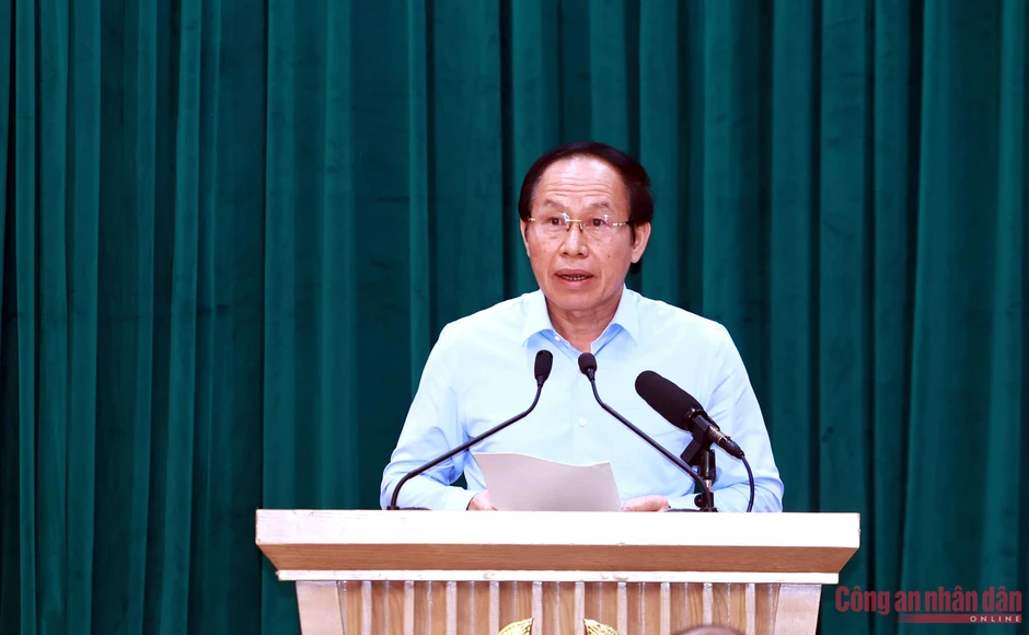Chuyển mạnh từ xử lý, khắc phục sang quản trị rủi ro, phòng cháy chữa cháy” từ sớm, từ xa Chuyển mạnh từ xử lý, khắc phục sang quản trị rủi ro, phòng cháy chữa cháy” từ sớm, từ xa