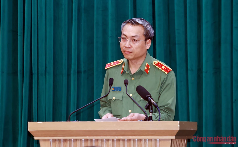 Chuyển mạnh từ xử lý, khắc phục sang quản trị rủi ro, phòng cháy chữa cháy” từ sớm, từ xa Chuyển mạnh từ xử lý, khắc phục sang quản trị rủi ro, phòng cháy chữa cháy” từ sớm, từ xa