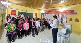 Chuyện rào đường và con số 100% cử tri đi bầu ở bản Nậm Vạc 1