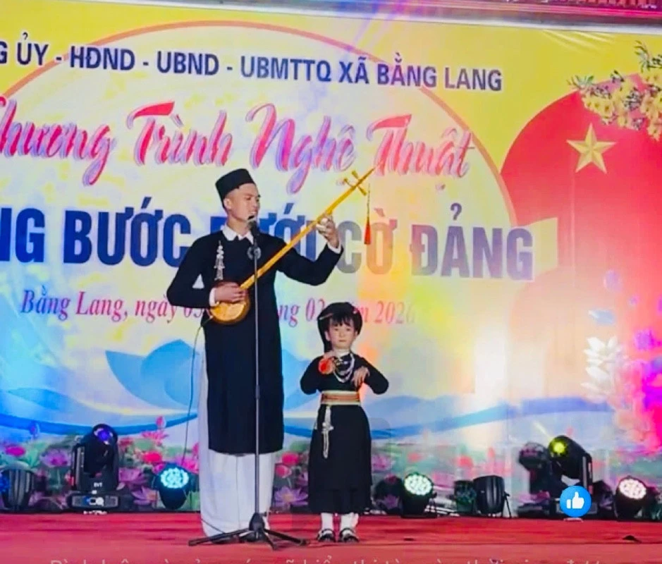 Cô bé người Tày 6 tuổi góp sức nhỏ lan tỏa di sản Then Cô bé người Tày 6 tuổi góp sức nhỏ lan tỏa di sản Then