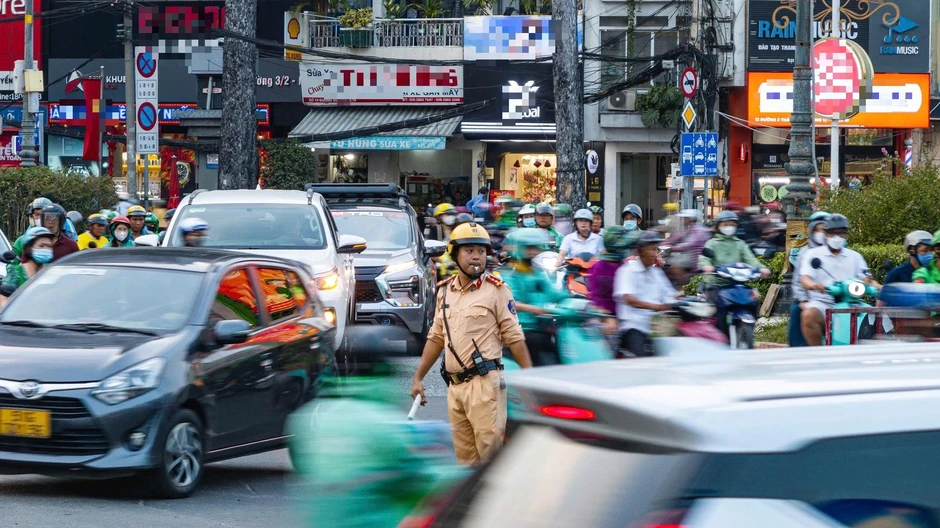 Có nên tháo dỡ vòng xoay ở TP.HCM? Có nên tháo dỡ vòng xoay ở TP.HCM?