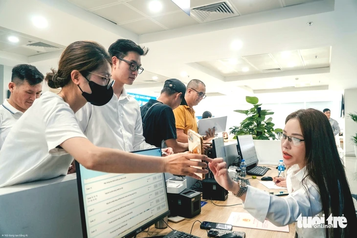 Con người làm chủ công nghệ Con người làm chủ công nghệ