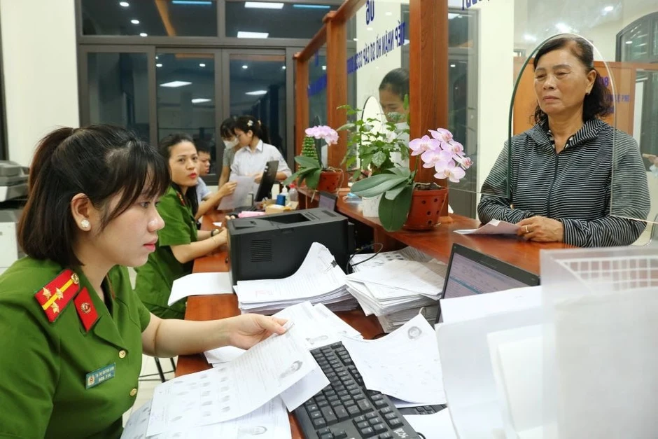 Công an có thông báo quan trọng liên quan đến tài khoản VNeID của công dân từ 14 tuổi trở lên