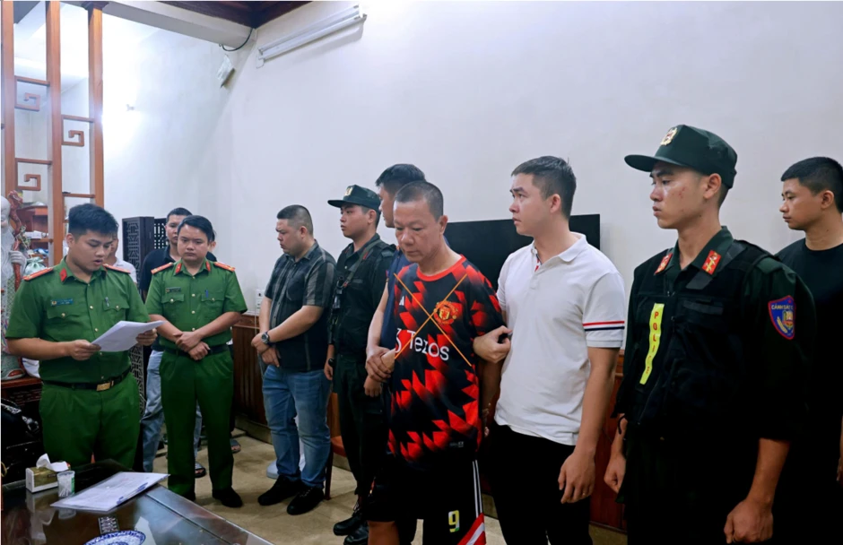 Công an Ninh Bình bắt giữ giang hồ cộm cán 'Dũng Kỷ' Công an Ninh Bình bắt giữ giang hồ cộm cán 'Dũng Kỷ'