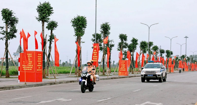 Công an Ninh Bình tăng cường đảm bảo trật tự an toàn giao thông phục vụ bầu cử