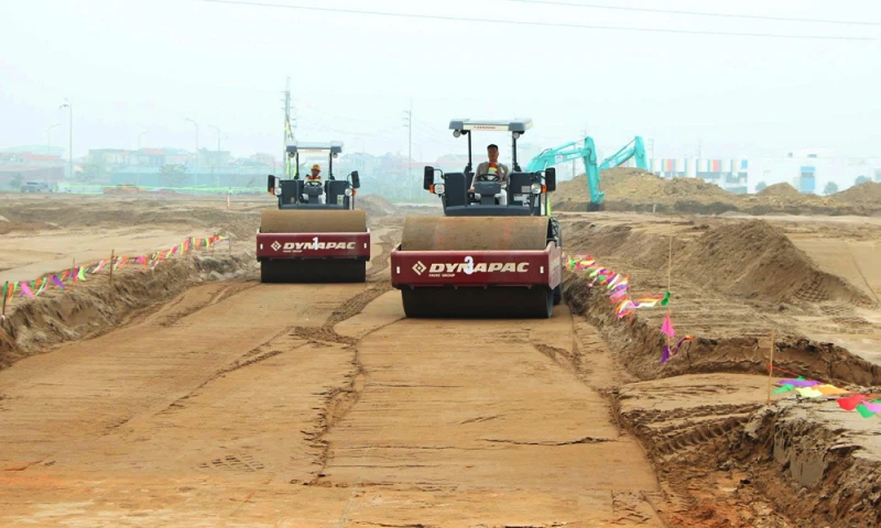 Công an tỉnh Bắc Ninh xuyên lễ phục vụ tiến độ xây dựng dự án Sân bay Gia Bình Công an tỉnh Bắc Ninh xuyên lễ phục vụ tiến độ xây dựng dự án Sân bay Gia Bình