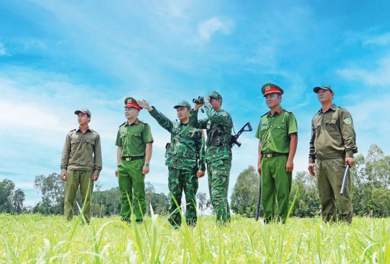 Công an tỉnh Đồng Tháp tổng lực bảo vệ ANTT cho “Ngày hội non sông” Công an tỉnh Đồng Tháp tổng lực bảo vệ ANTT cho “Ngày hội non sông”