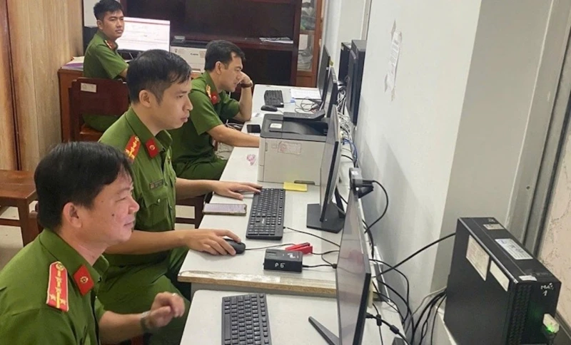 Công an tỉnh Đồng Tháp tổng lực bảo vệ ANTT cho “Ngày hội non sông” Công an tỉnh Đồng Tháp tổng lực bảo vệ ANTT cho “Ngày hội non sông”