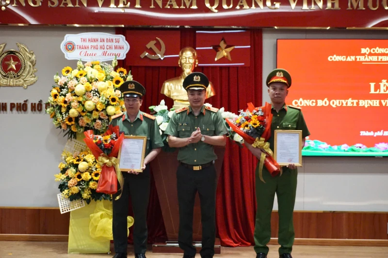 Công an TP Hồ Chí Minh có tân Thủ trưởng Cơ quan An ninh điều tra và Cơ quan Cảnh sát điều tra Công an TP Hồ Chí Minh có tân Thủ trưởng Cơ quan An ninh điều tra và Cơ quan Cảnh sát điều tra