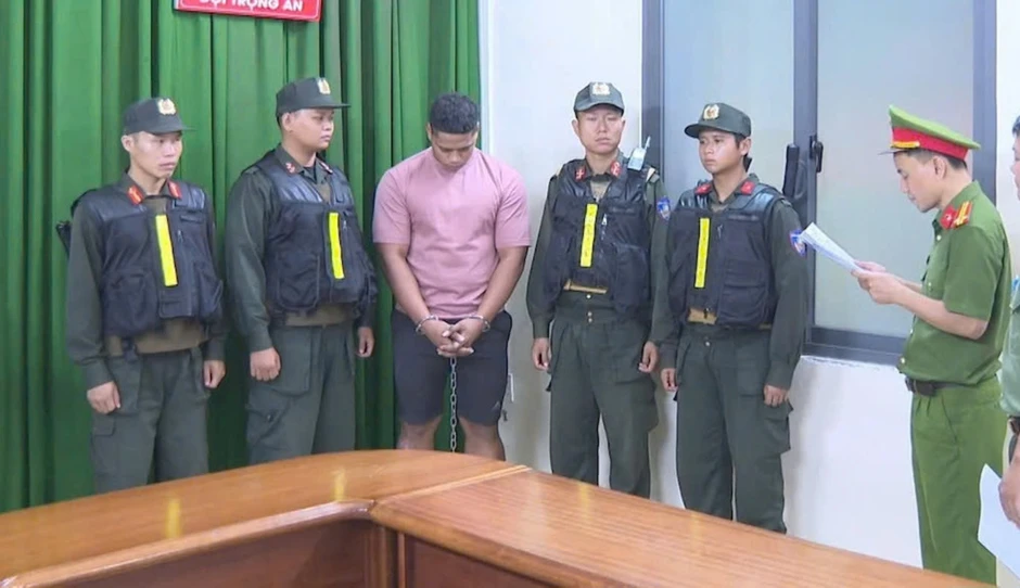 Công an TP Hồ Chí Minh công bố kết quả điều tra ban đầu vụ nổ súng khiến 1 người tử vong Công an TP Hồ Chí Minh công bố kết quả điều tra ban đầu vụ nổ súng khiến 1 người tử vong