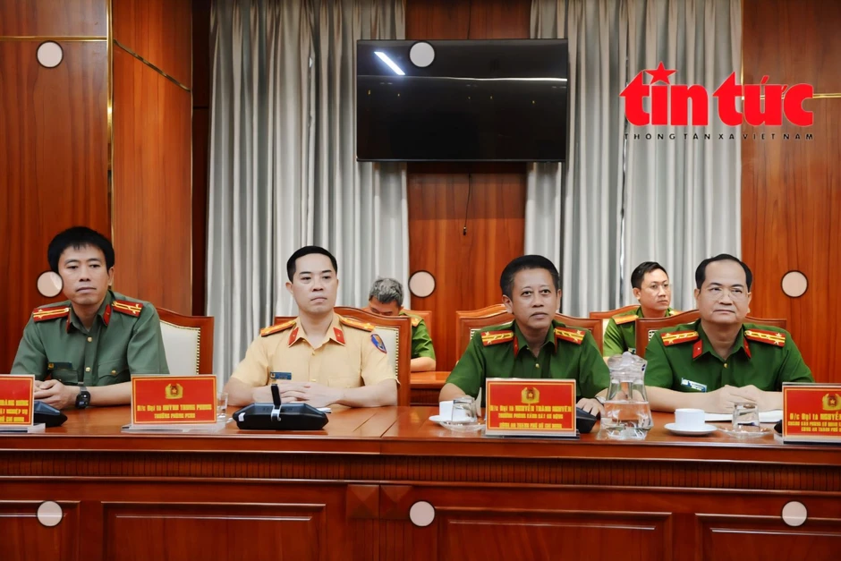 Công an TP Hồ Chí Minh công bố kết quả điều tra ban đầu vụ nổ súng khiến 1 người tử vong Công an TP Hồ Chí Minh công bố kết quả điều tra ban đầu vụ nổ súng khiến 1 người tử vong